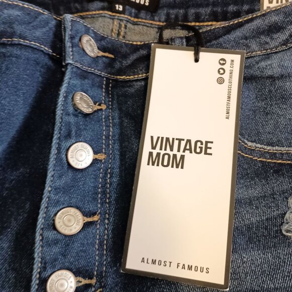 Almost Famous Women’s High Rise Mom Jeans Size 13 Distressed Stretch NWT - Picture 8 of 9